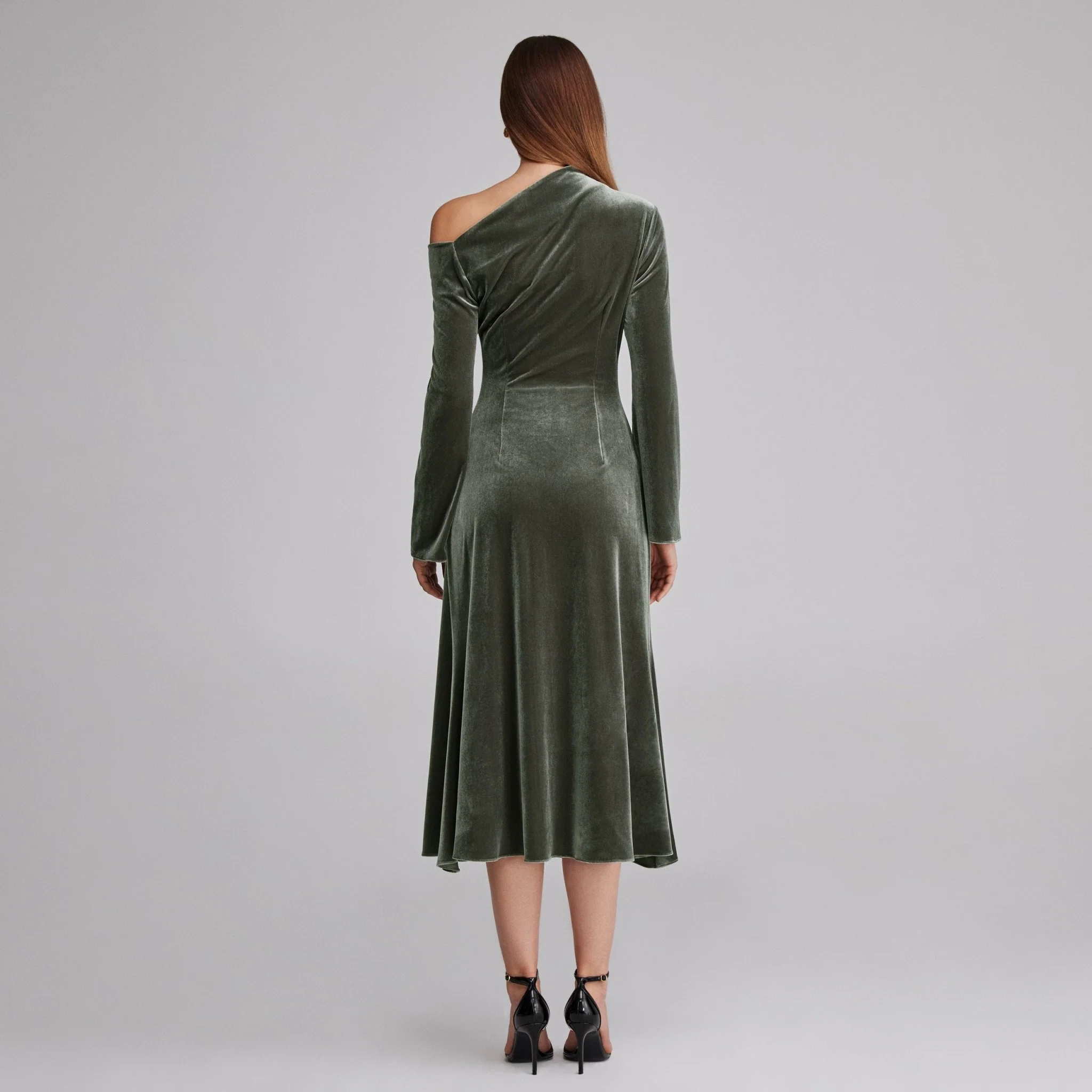 Grey Bare Shoulder Velvet Midi Dress - Image 4