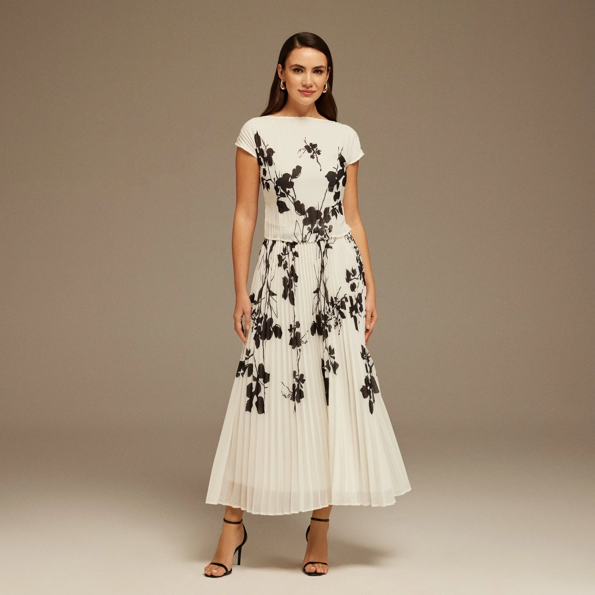 Cap Sleeve Turtle Neck Printed Top and Skirt Set