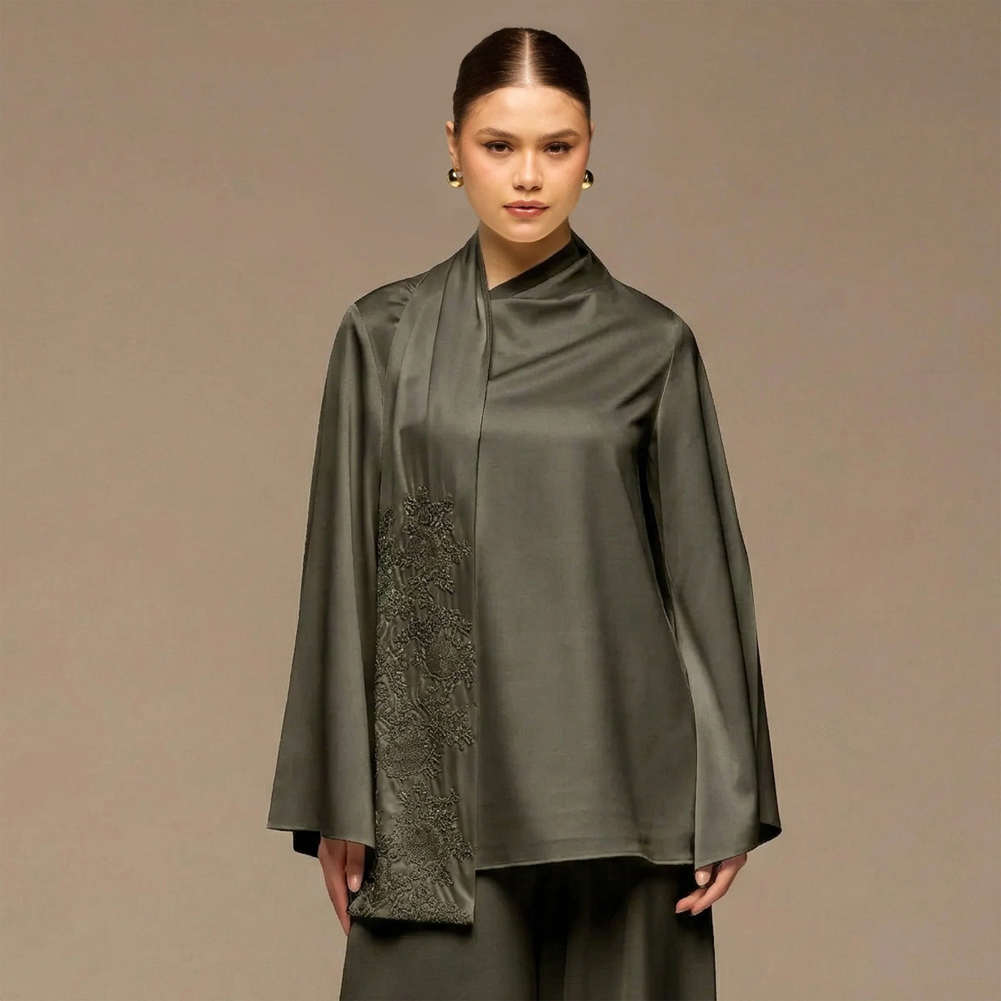 Green Loose Fit Long Sleeve Satin Blouse