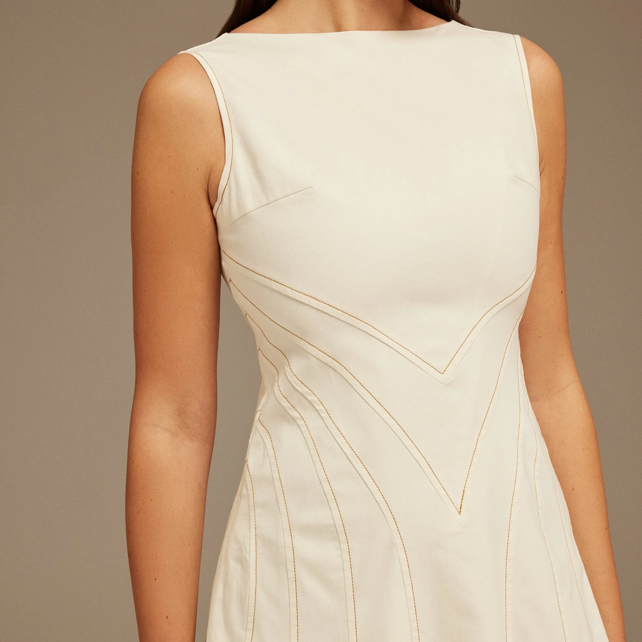 Sleeveless Aline Long Dress With V Open Back - Image 3