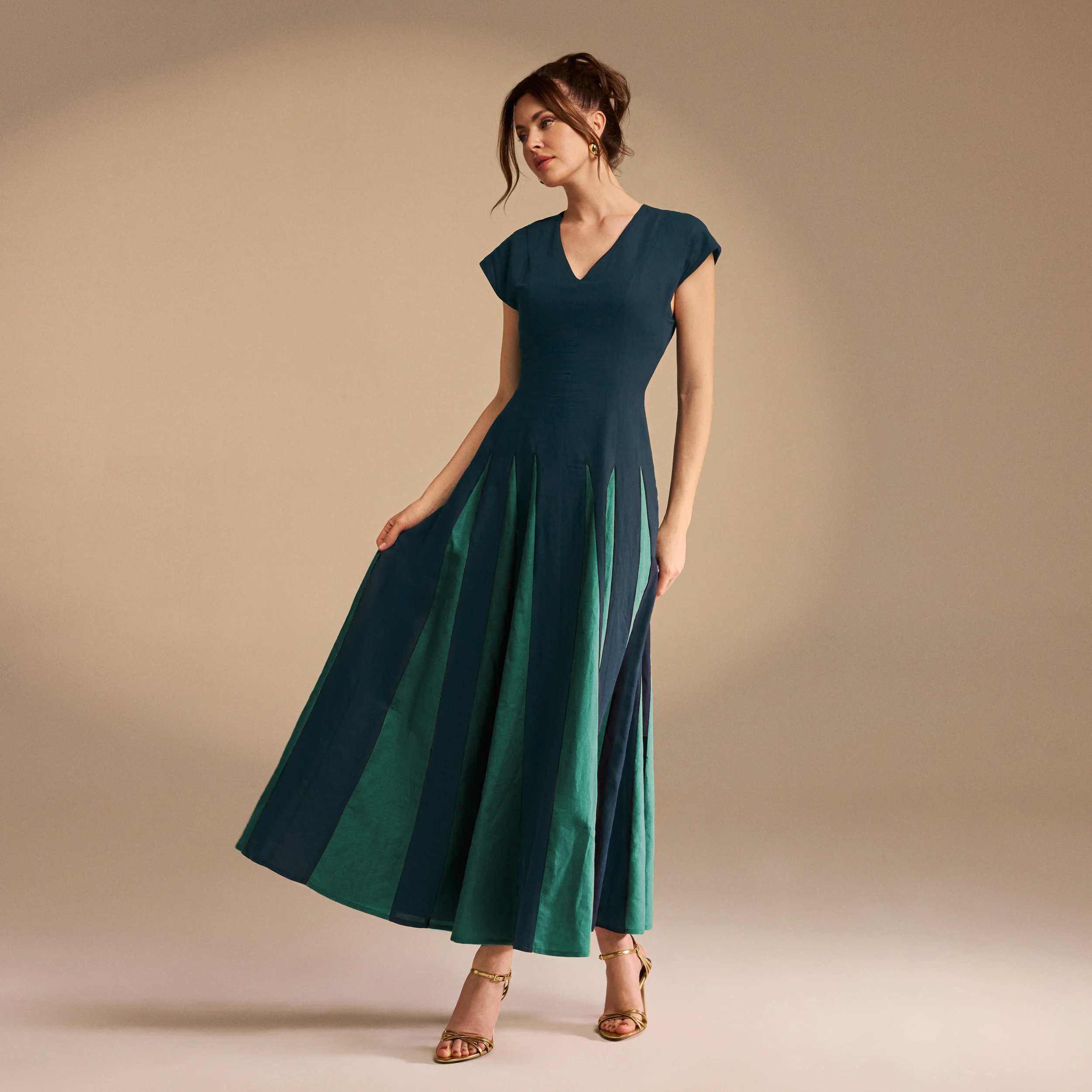 Green Soft Cap Sleeve Flared Linen Dress - Image 2