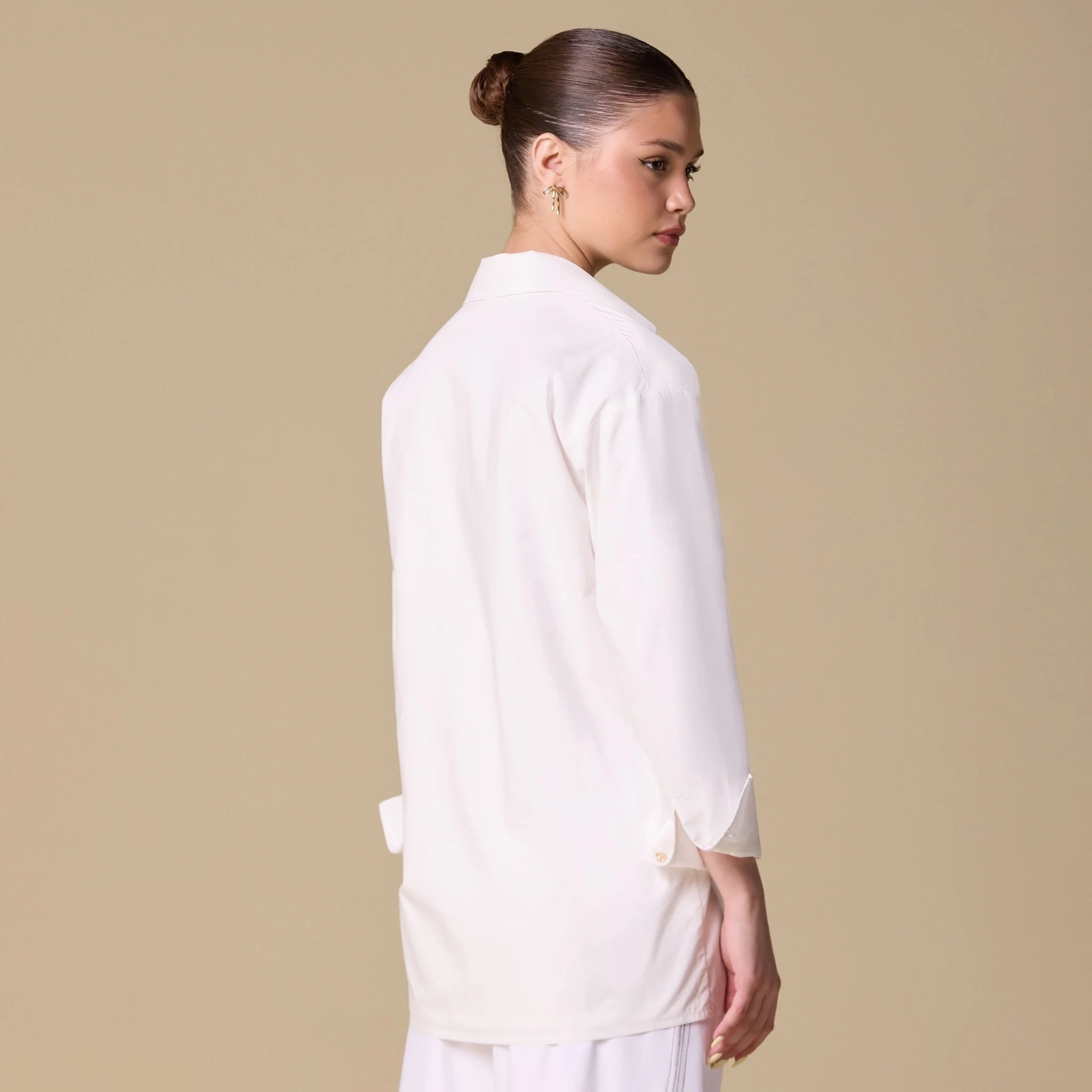 White Structured Fold Collar Blouse - Image 2